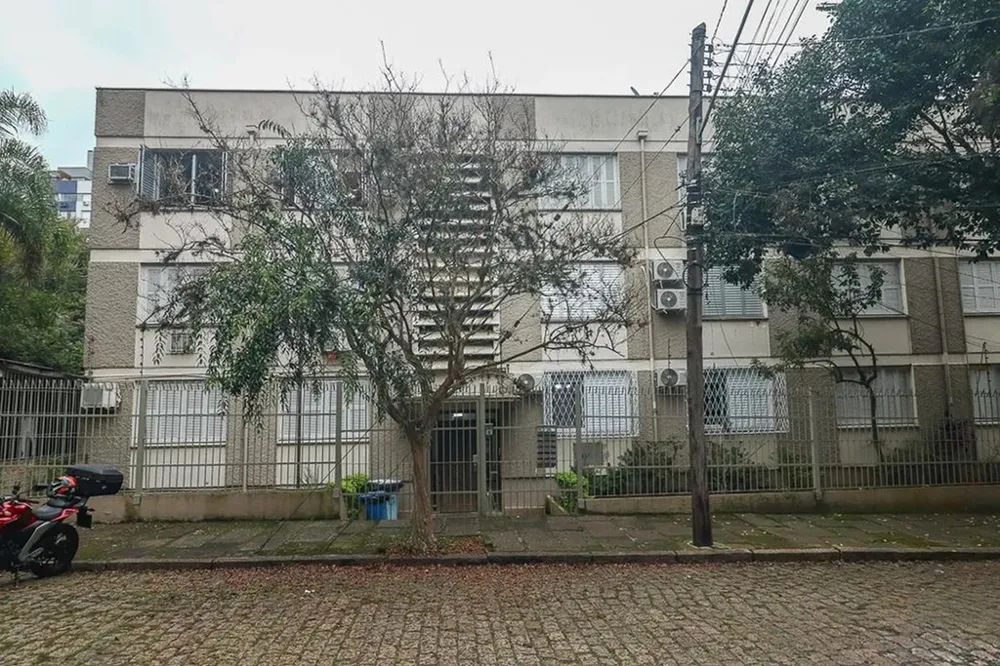 Apartamento para venda no bairro Passo da Areia em Porto Alegre