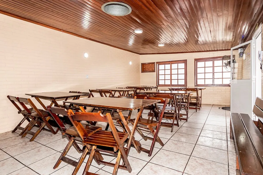 Apartamento para venda no bairro Vila Ipiranga em Porto Alegre