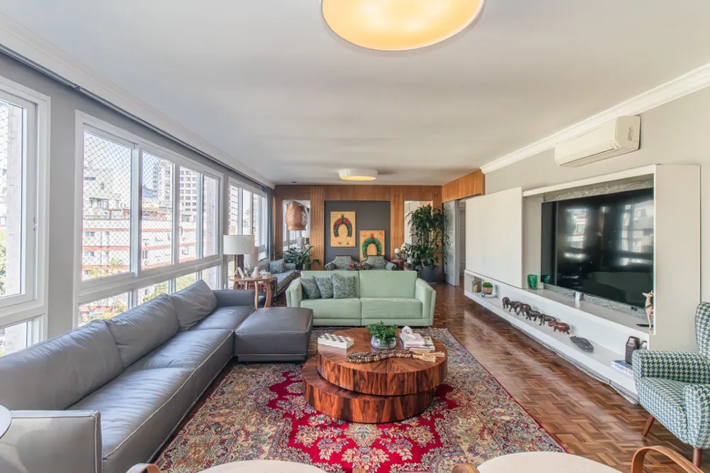 Apartamento para venda no bairro Moinhos de Vento em Porto Alegre