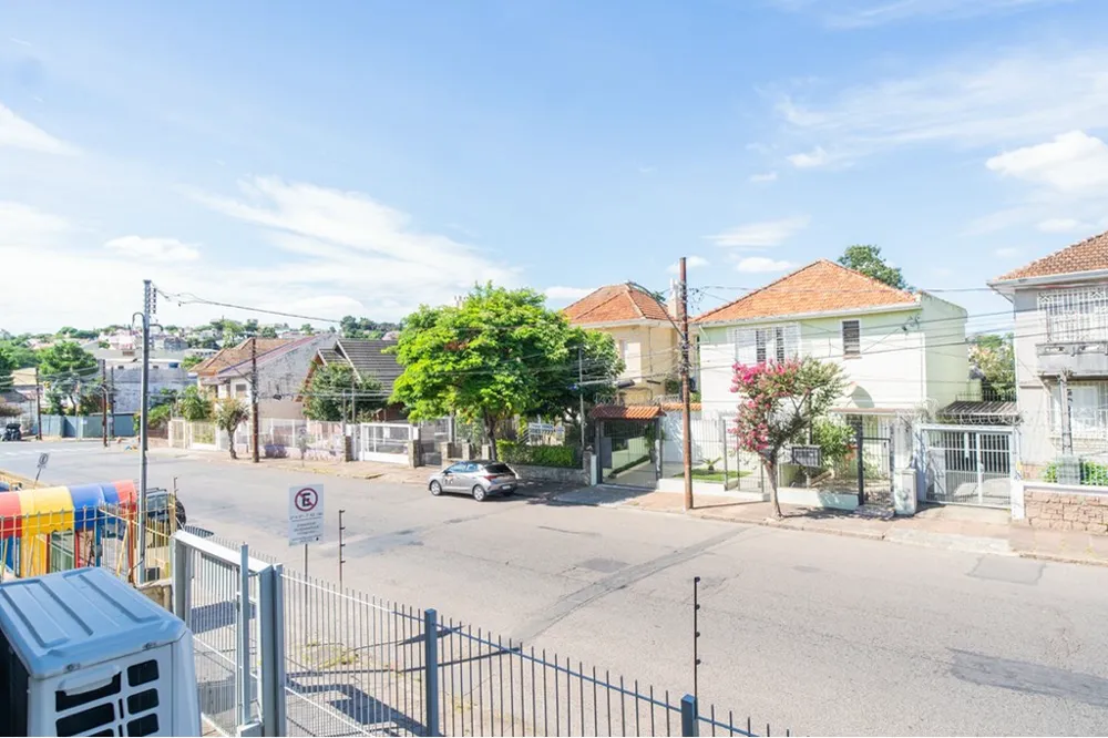Apartamento para venda no bairro Medianeira em Porto Alegre