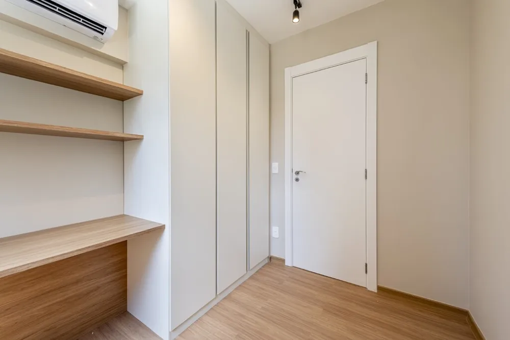 Apartamento para venda no bairro Passo da Areia em Porto Alegre