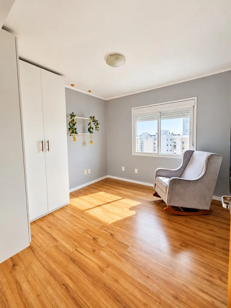 Apartamento para venda no bairro Passo da Areia em Porto Alegre