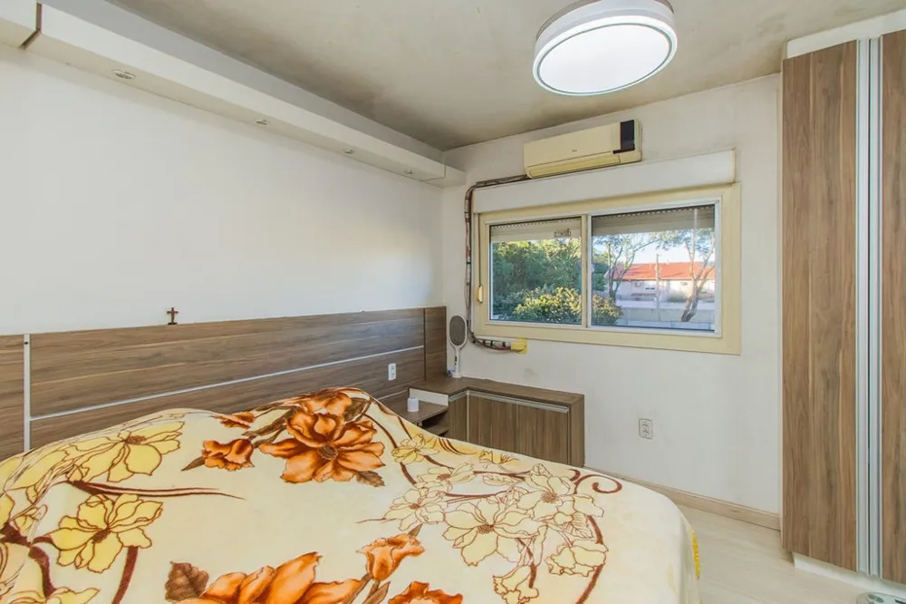 Casa para venda no bairro Rio Branco em Canoas