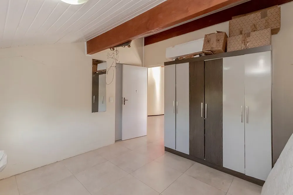 Casa para venda no bairro Lomba do Pinheiro em Porto Alegre
