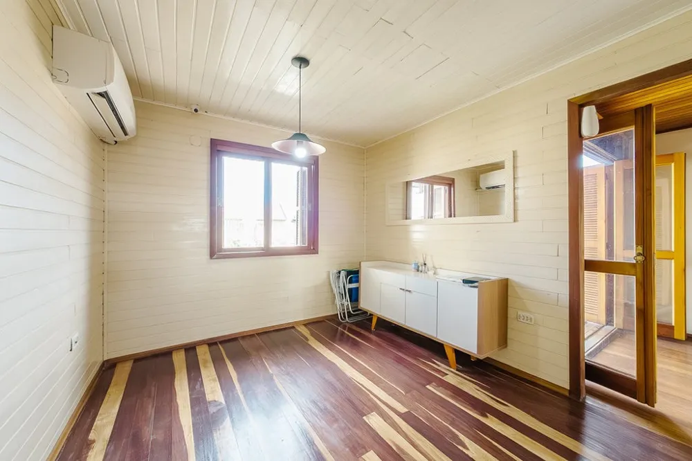 Casa para venda no bairro Centro em Canoas