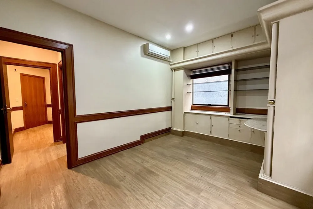 Sala para venda no bairro Rio Branco em Porto Alegre