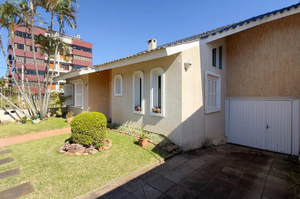 Casa para venda no bairro Jardim Planalto em Porto Alegre