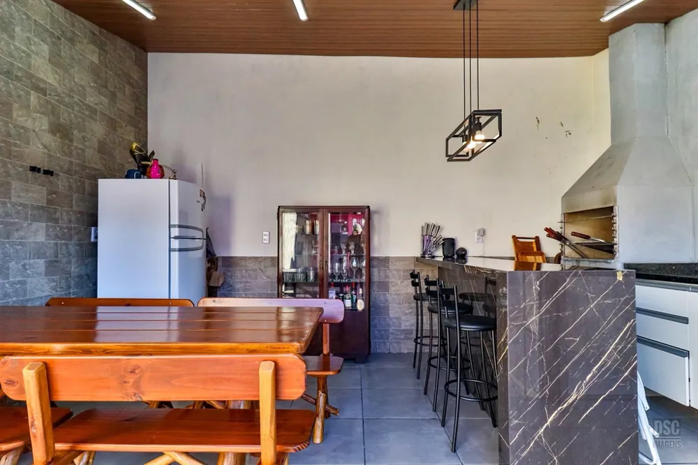 Casa para venda no bairro Restinga em Porto Alegre