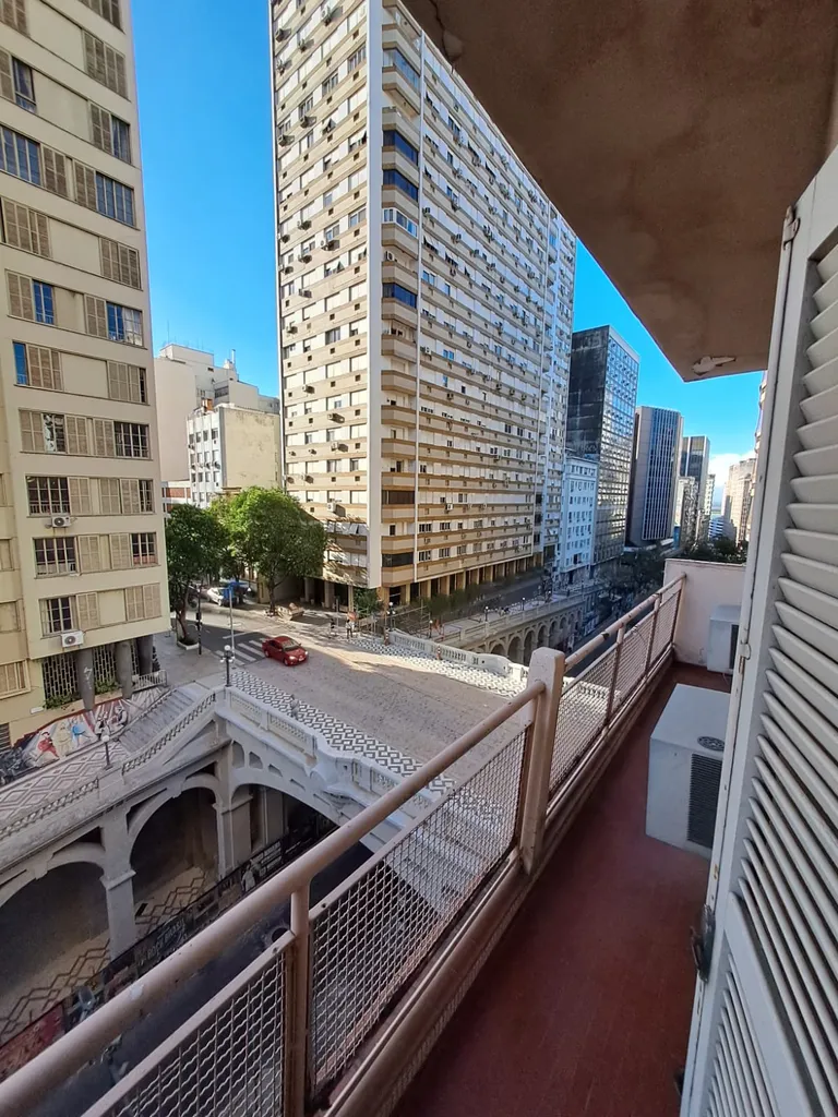 Apartamento para venda no bairro Centro Histórico em Porto Alegre