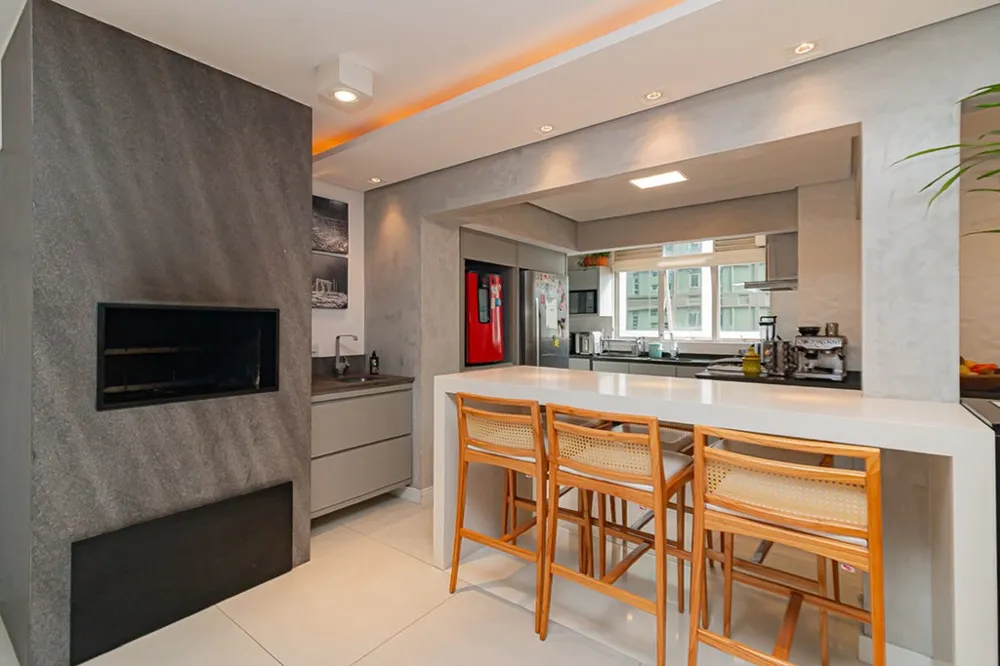 Apartamento para venda no bairro Moinhos de Vento em Porto Alegre