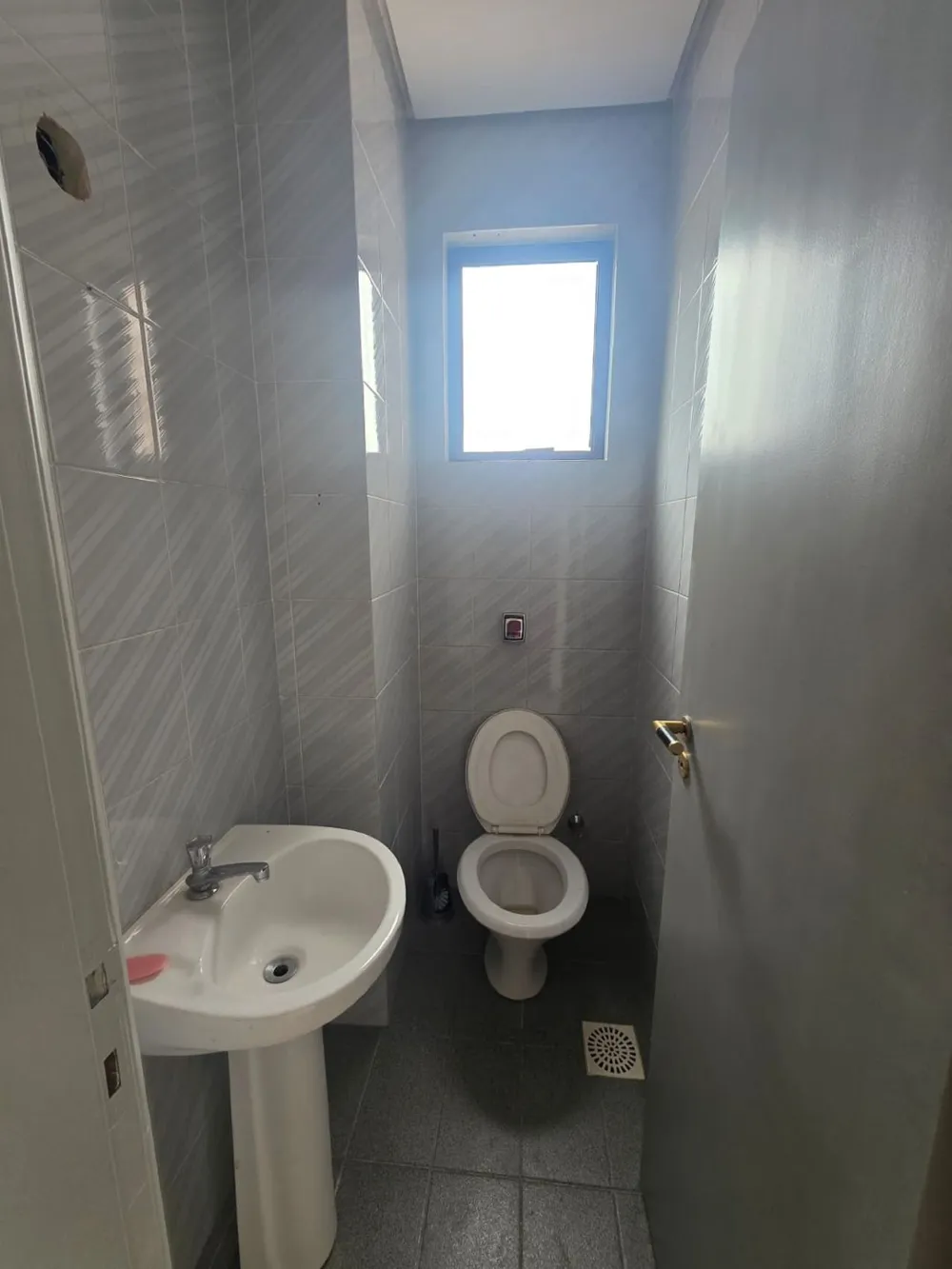 Sala comercial para venda no bairro Petrópolis em Porto Alegre