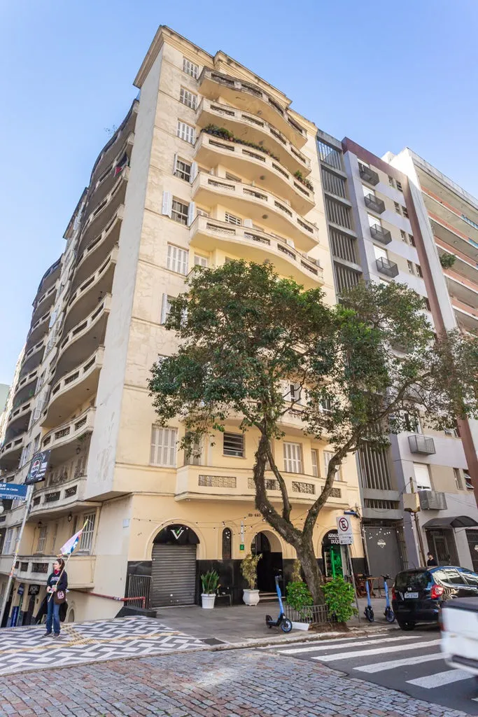 Apartamento para venda no bairro Centro Histórico em Porto Alegre