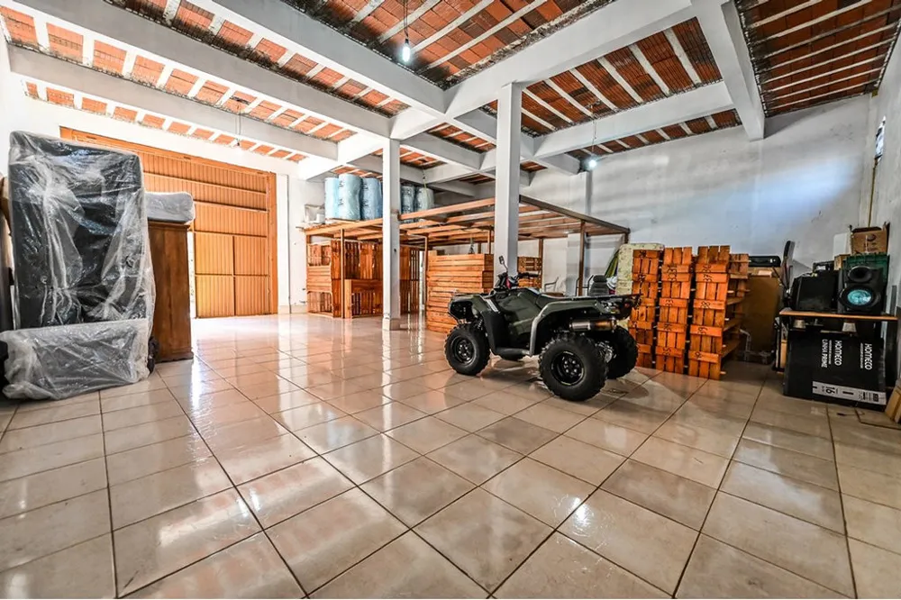 Casa para venda no bairro Agronomia em Porto Alegre