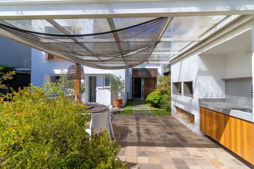 Casa para venda no bairro Três Figueiras em Porto Alegre