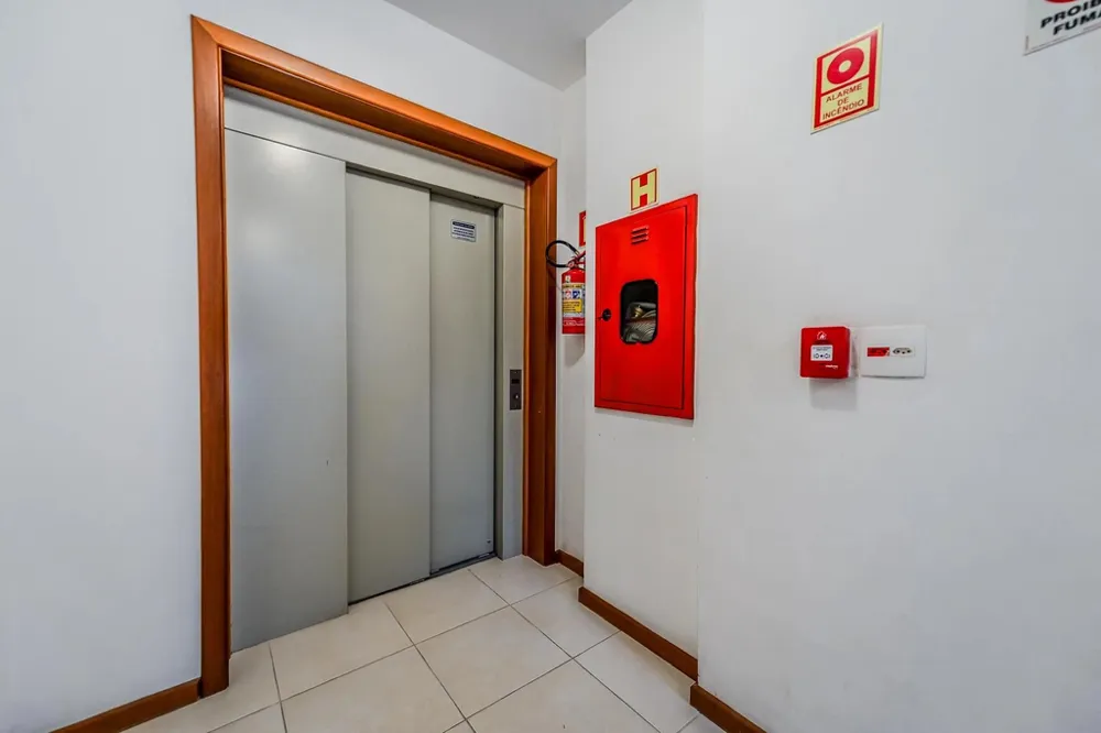 Apartamento para venda no bairro Cavalhada em Porto Alegre