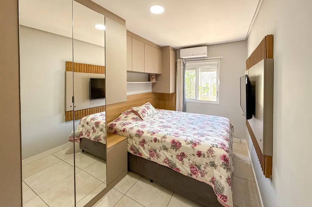Casa para venda no bairro Igara em Canoas