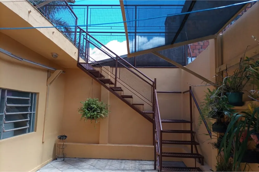 Casa para venda no bairro Vila Ipiranga em Porto Alegre