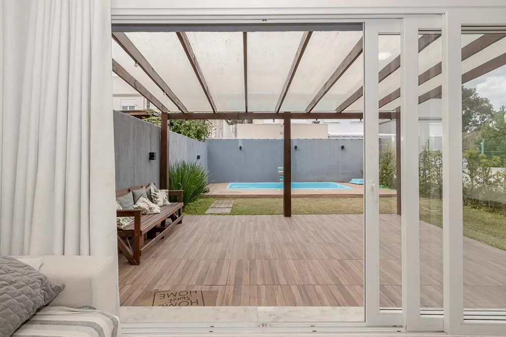 Casa em Condomínio para venda no bairro Lomba do Pinheiro em Porto Alegre