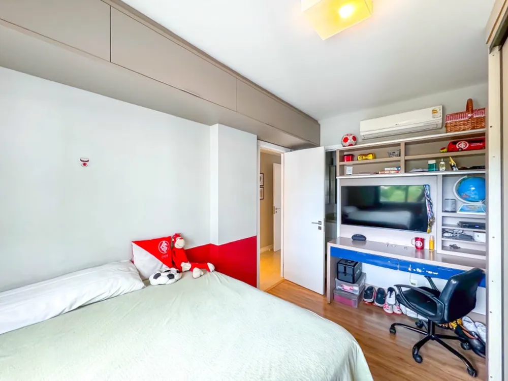 Apartamento para venda no bairro Chácara das Pedras em Porto Alegre