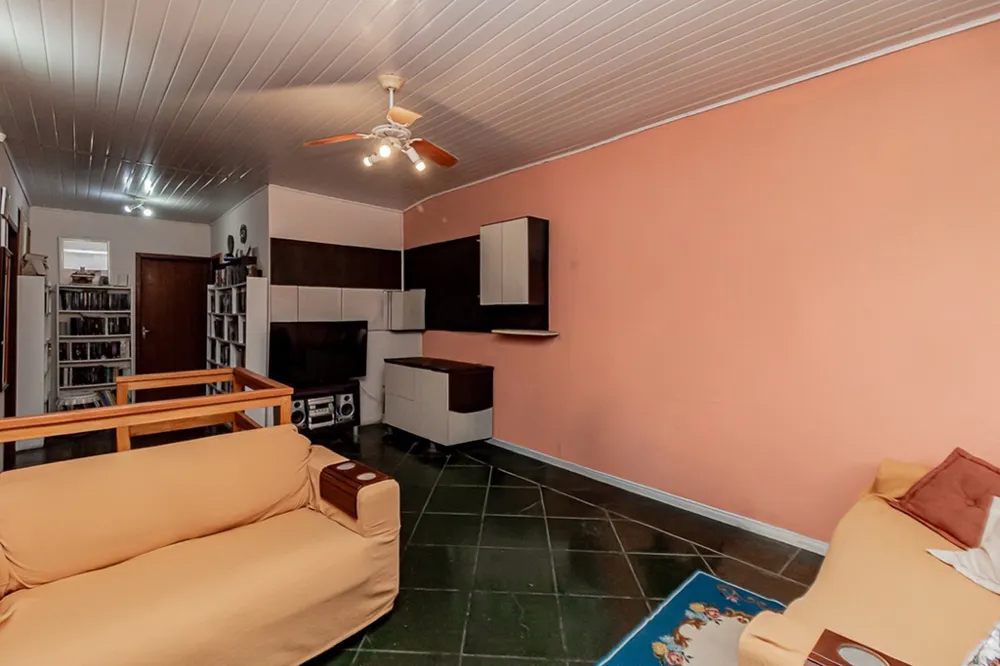 Casa para venda no bairro Vila Ipiranga em Porto Alegre
