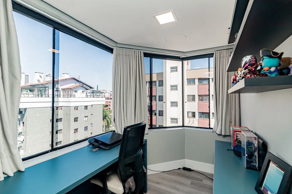 Cobertura Duplex para venda no bairro Jardim Lindóia em Porto Alegre