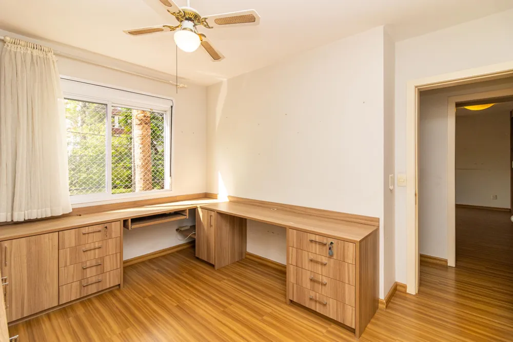 Apartamento para venda no bairro Moinhos de Vento em Porto Alegre