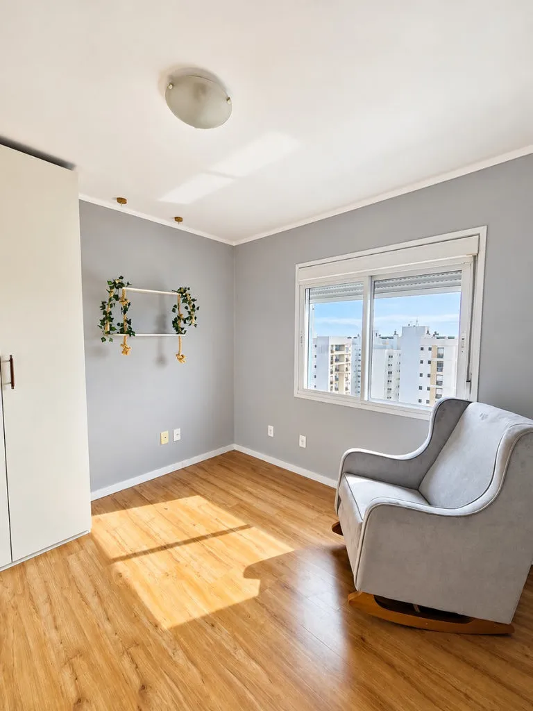 Apartamento para venda no bairro Passo da Areia em Porto Alegre