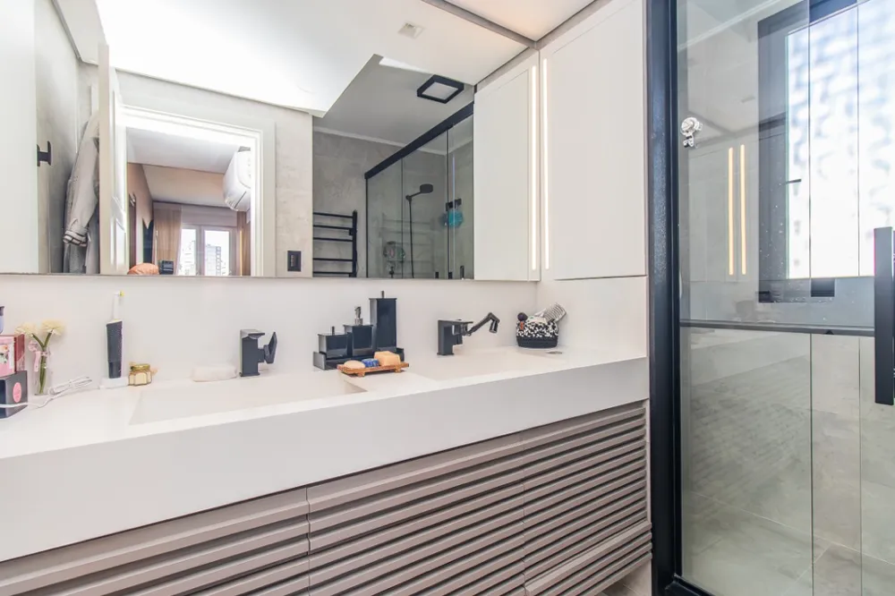 Apartamento para venda no bairro Moinhos de Vento em Porto Alegre