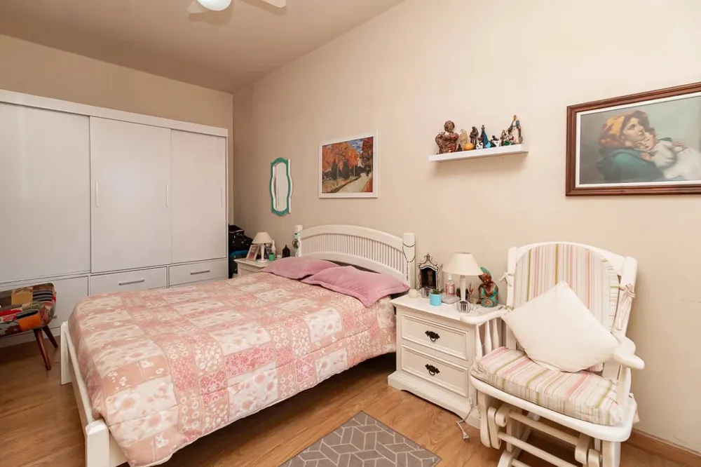 Apartamento para venda no bairro Centro Histórico em Porto Alegre