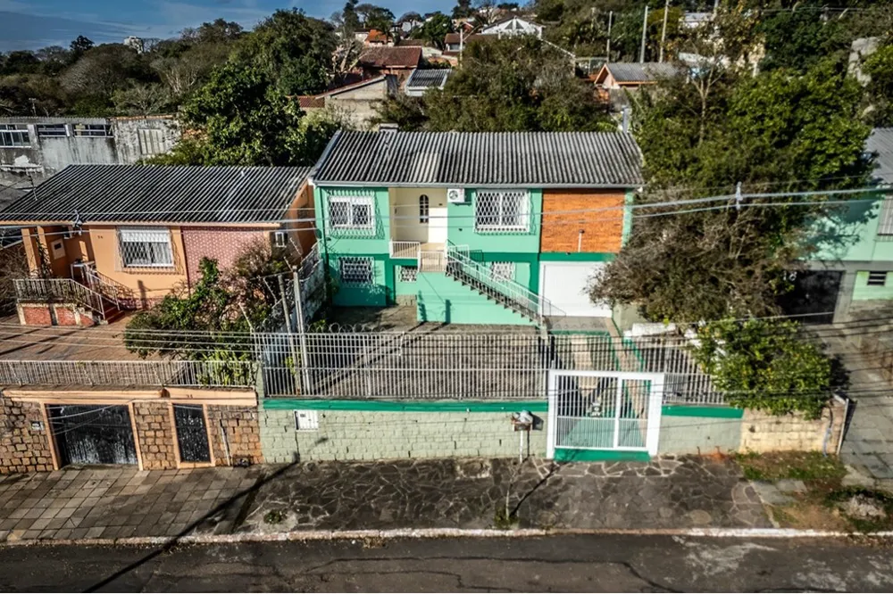 Casa em Condomínio para venda no bairro Santa Tereza em Porto Alegre
