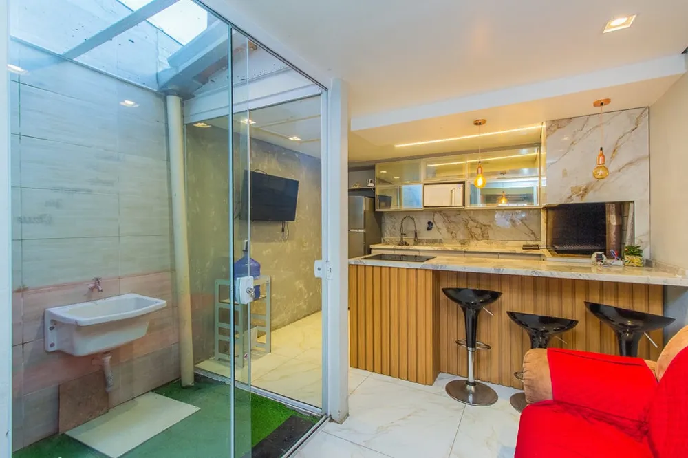 Casa para venda no bairro Rio Branco em Canoas