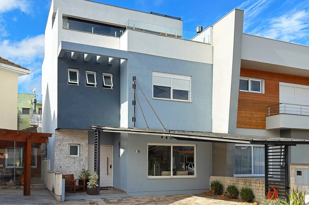Casa em Condomínio para venda no bairro Hípica em Porto Alegre
