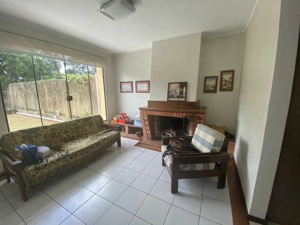 Casa para venda no bairro Jardim do Salso em Porto Alegre