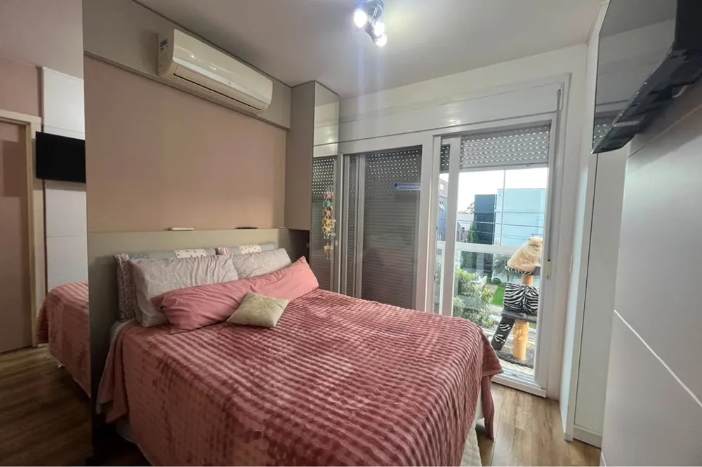 Casa em Condomínio para venda no bairro Lomba do Pinheiro em Porto Alegre