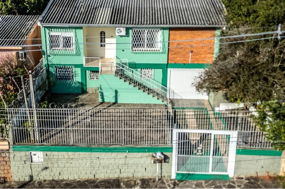 Casa em Condomínio para venda no bairro Santa Tereza em Porto Alegre