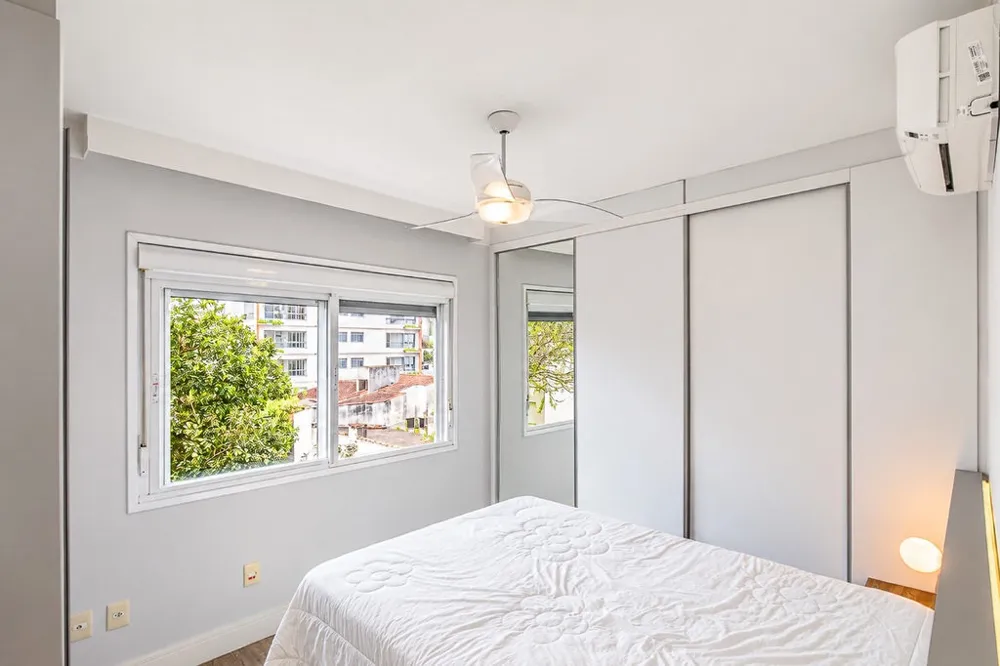 Apartamento para venda no bairro Passo da Areia em Porto Alegre