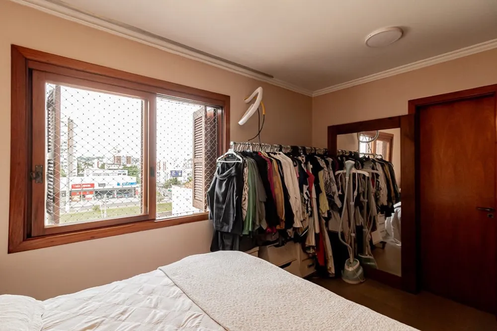 Apartamento para venda no bairro Menino Deus em Porto Alegre