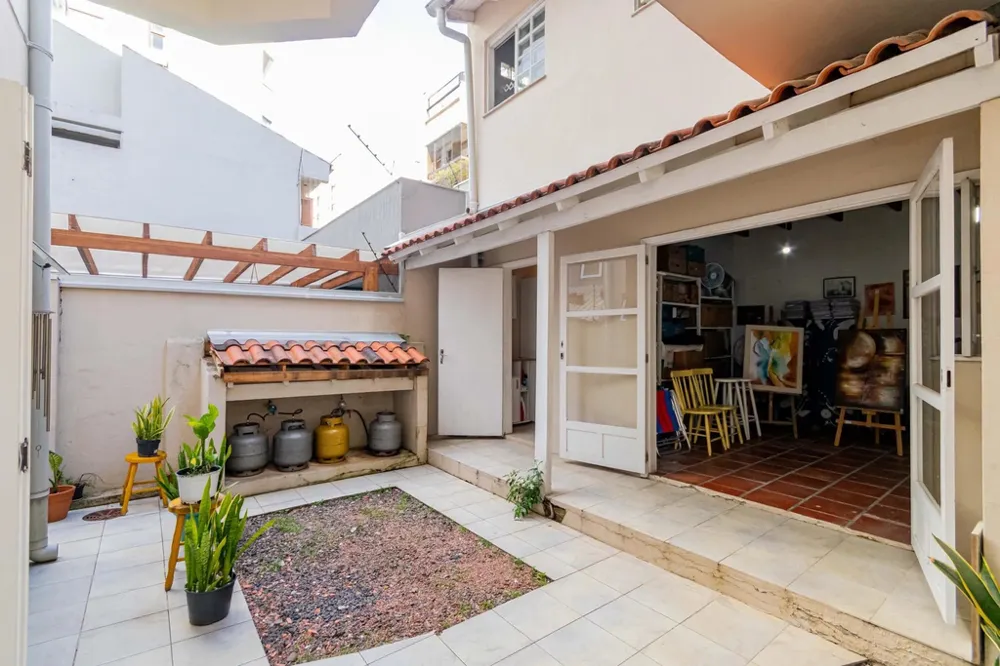 Casa para venda no bairro Petrópolis em Porto Alegre