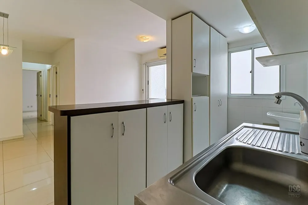 Apartamento para venda no bairro Vila Ipiranga em Porto Alegre