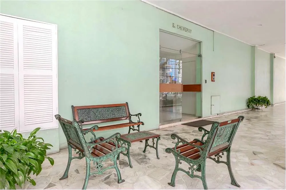 Apartamento para venda no bairro Independência em Porto Alegre