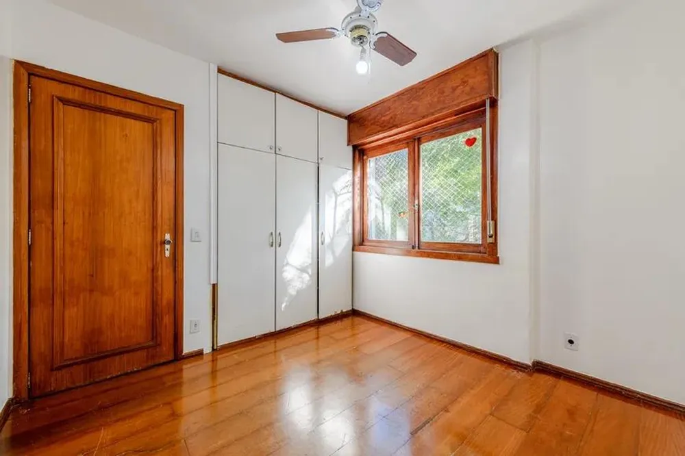 Apartamento para venda no bairro Moinhos de Vento em Porto Alegre