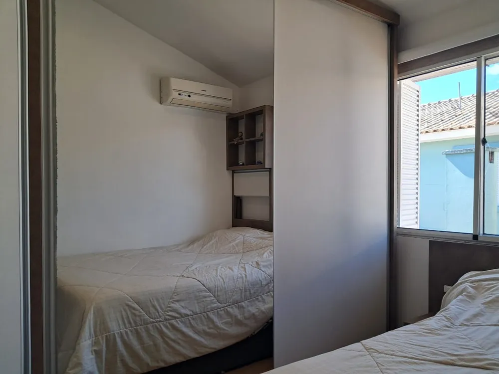 Casa em Condomínio para venda no bairro Humaitá em Porto Alegre