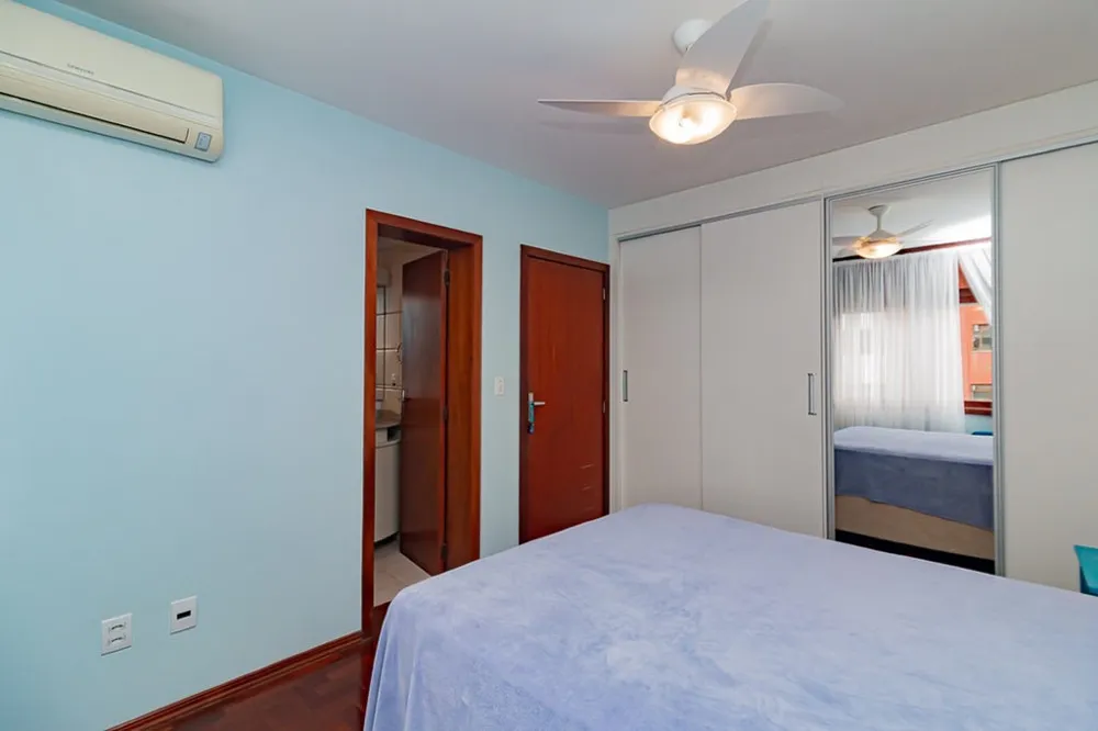 Apartamento para venda no bairro Vila Ipiranga em Porto Alegre