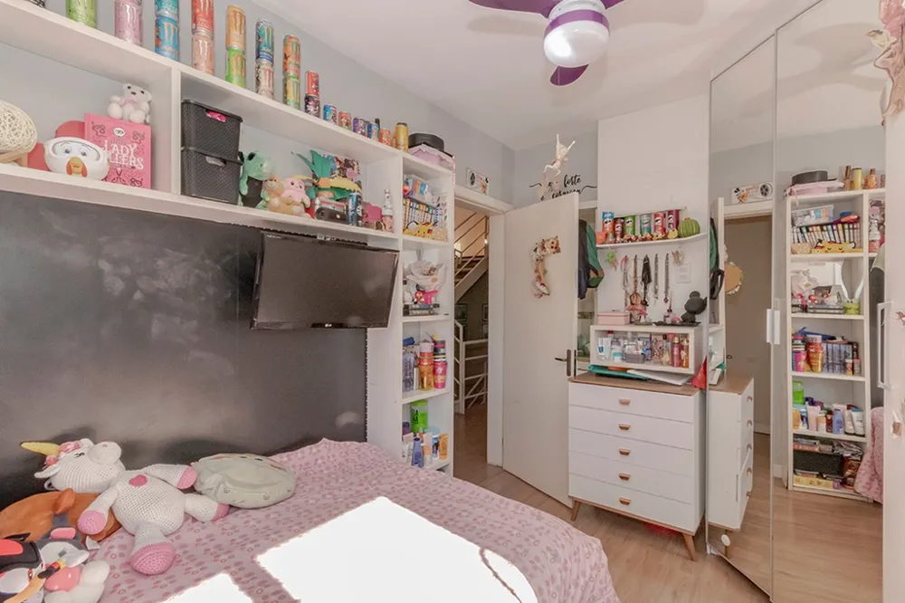 Casa para venda no bairro Lomba do Pinheiro em Porto Alegre
