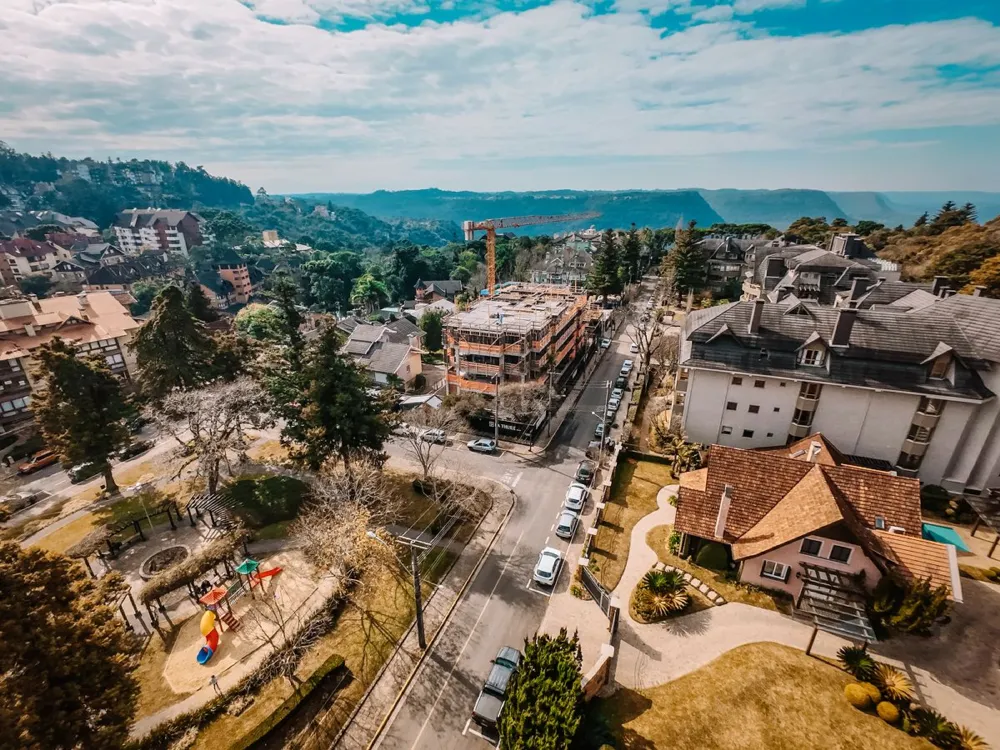Apartamento Duplex 2 quartos sendo 2 suítes para venda no bairro Belvedere em Gramado