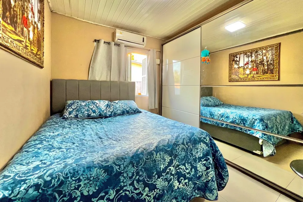 Casa para venda no bairro Estância Velha em Canoas