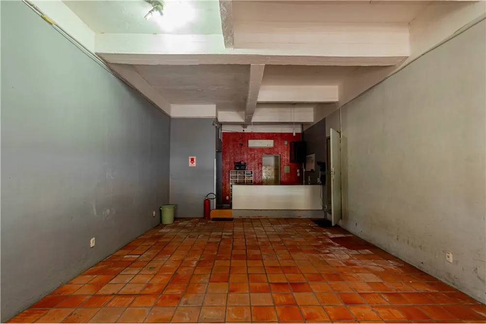 Edifício Comercial para venda no bairro Santa Maria Goretti em Porto Alegre