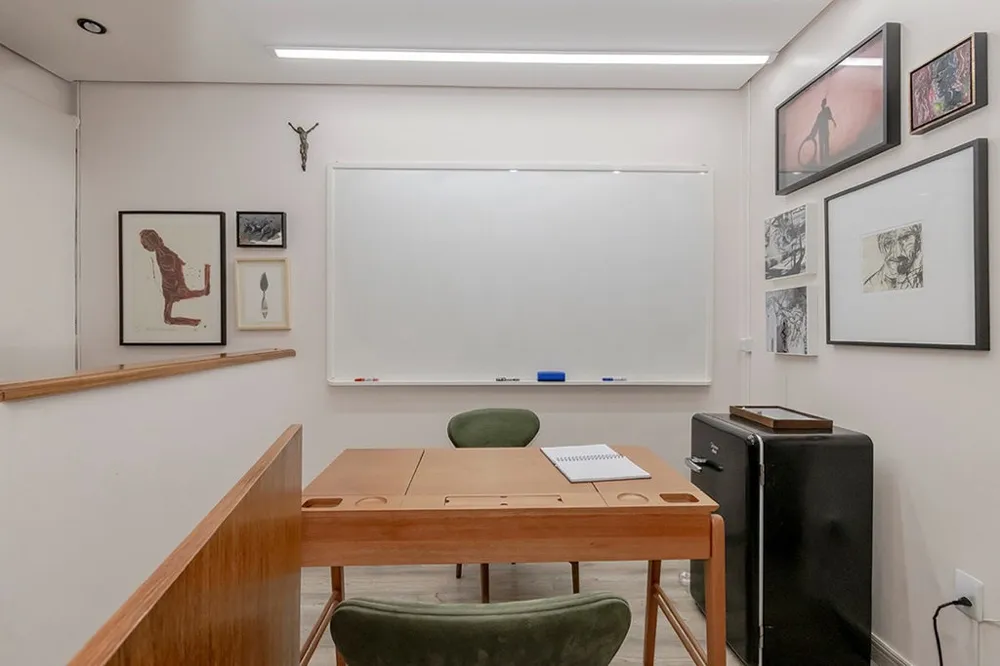 Sala para venda no bairro Moinhos de Vento em Porto Alegre