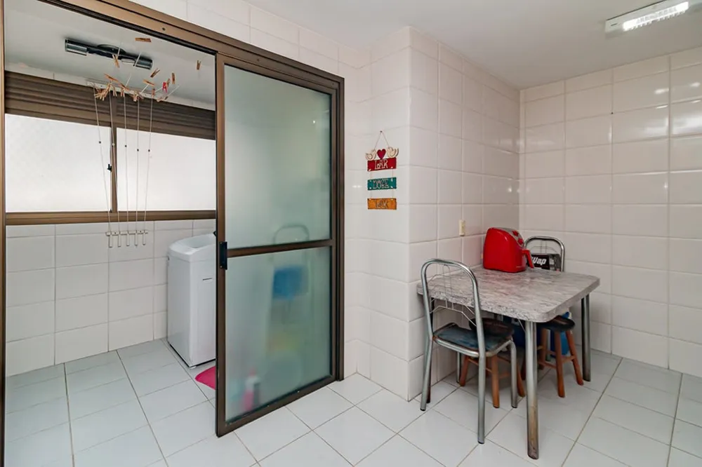 Apartamento para venda no bairro Menino Deus em Porto Alegre