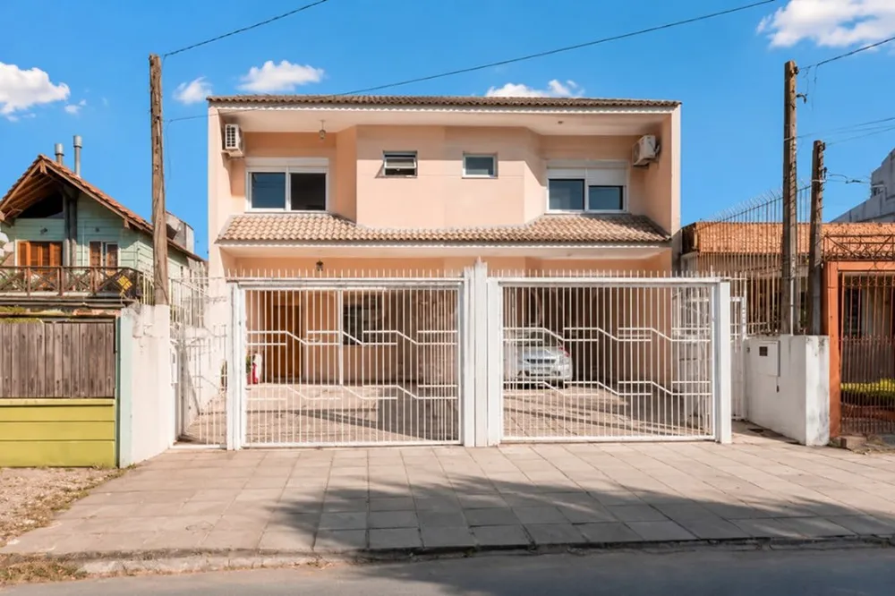 Casa para venda no bairro Jardim Sabará em Porto Alegre
